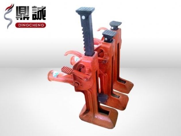 點擊查看詳細(xì)信息<br>標(biāo)題：齒條式起道機 閱讀次數(shù)：4303
