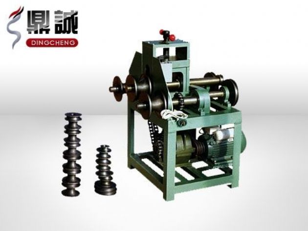 點(diǎn)擊查看詳細(xì)信息<br>標(biāo)題：立式多功能滾動式彎管機(jī) 閱讀次數(shù)：5139